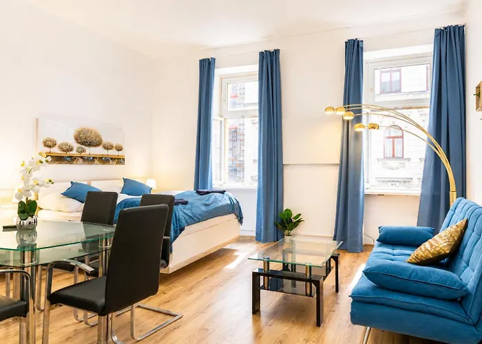 Near Westbahnhof Area - Cozy 2-bedroom With Wifi & Tv Vienna