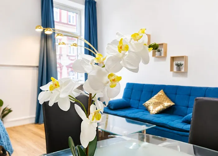 Near Westbahnhof Area - Cozy 2-bedroom With Wifi & Tv Apartment Vienna